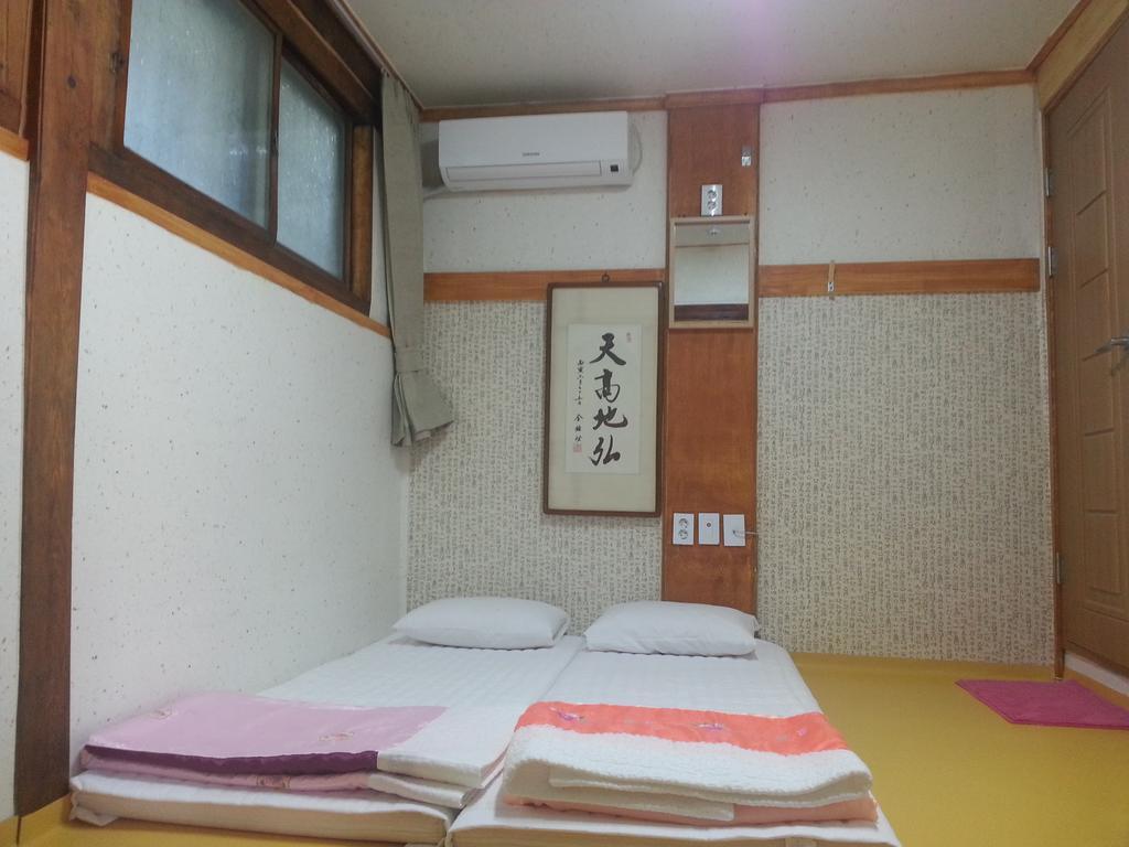 Dajayon Hanok Stay Seoul Exterior photo